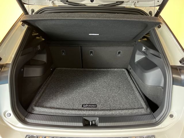 New 2026 Gray Volkswagen 2.0T SEL R-Line image 5