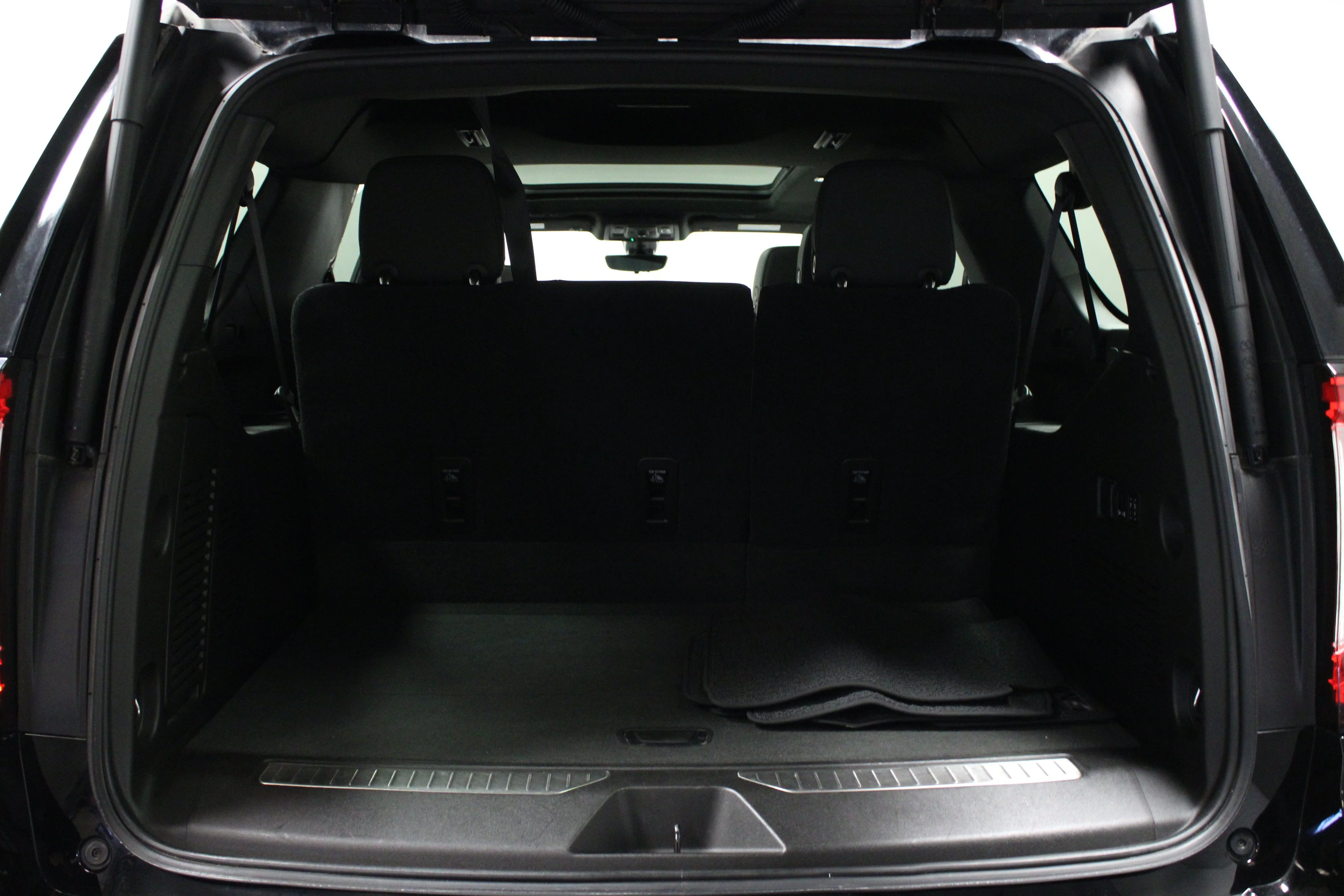 Used 2021 Onyx Black GMC Denali image 15