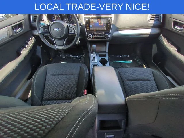 Used 2018 Silver Subaru 2.5i Premium image 31