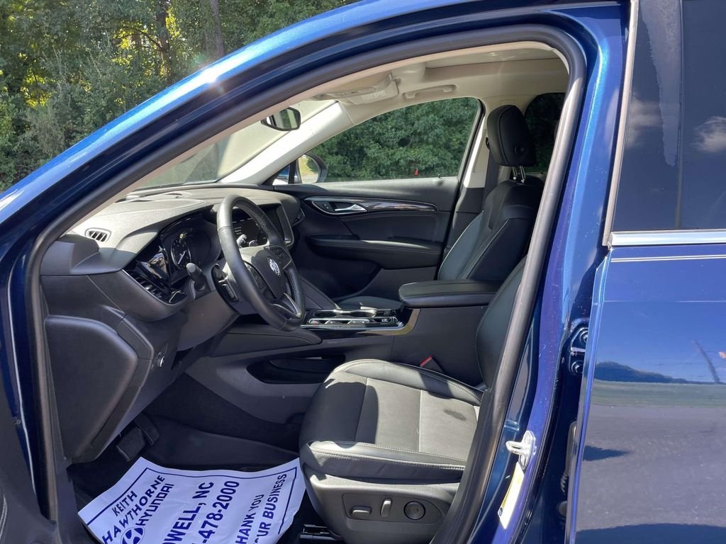 Used 2022 Blue Buick Essence image 16