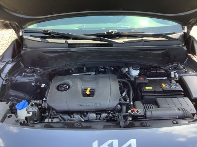 Used 2022 Black Kia EX image 14