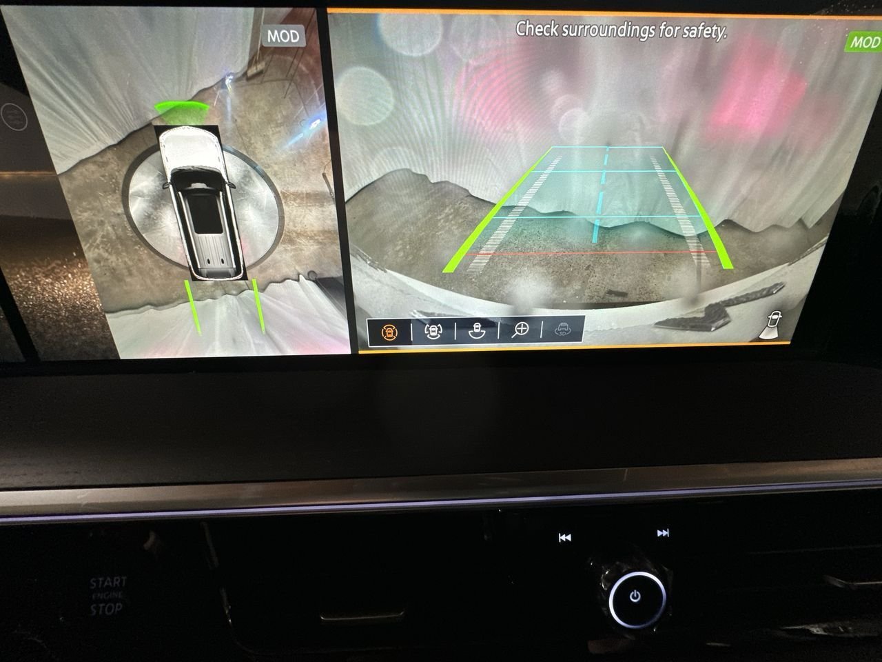 2025 INFINITI QX80 Sensory 4WD - Photo 22