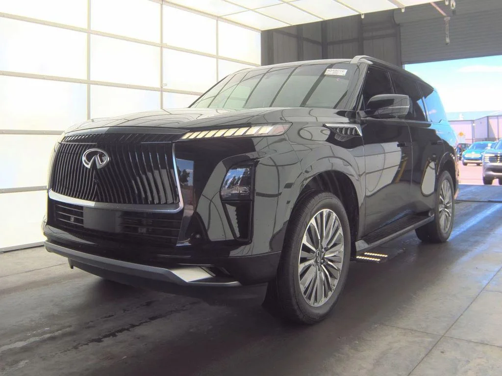 2025 INFINITI QX80 Sensory 4WD's photo