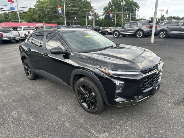 Used 2024 Black Chevrolet ACTIV image 11
