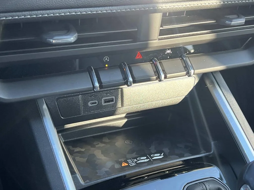 2026 Chevrolet Colorado LT - Photo 17