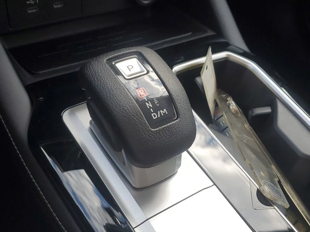 2026 Mitsubishi Outlander ES - Photo 30
