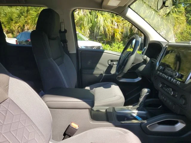 2026 Nissan Frontier SV - Photo 29
