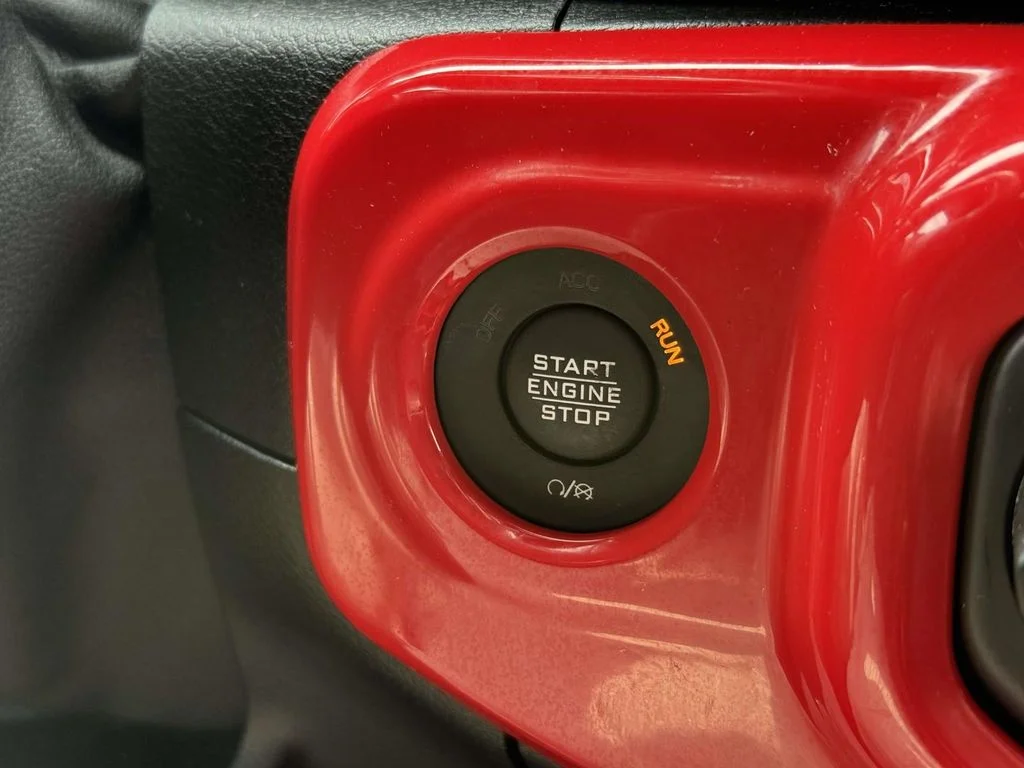Used 2021 Black Jeep Unlimited Sport Altitude image 27