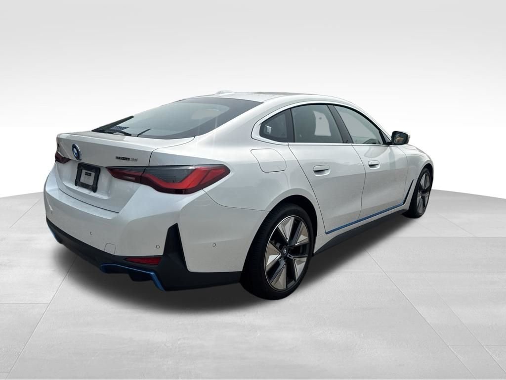 Used 2023 White BMW eDrive35 image 3