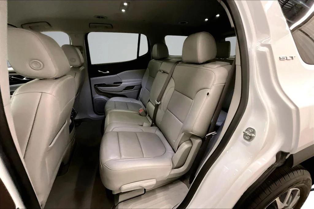 2023 GMC Acadia SLT - Photo 22