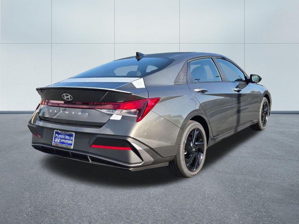New 2026 Gray Hyundai SEL Sport Plus image 6