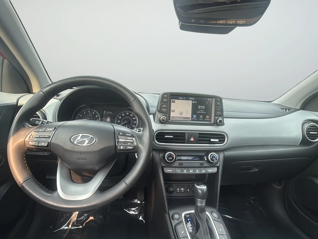 Used 2020 Red Hyundai Ultimate image 11
