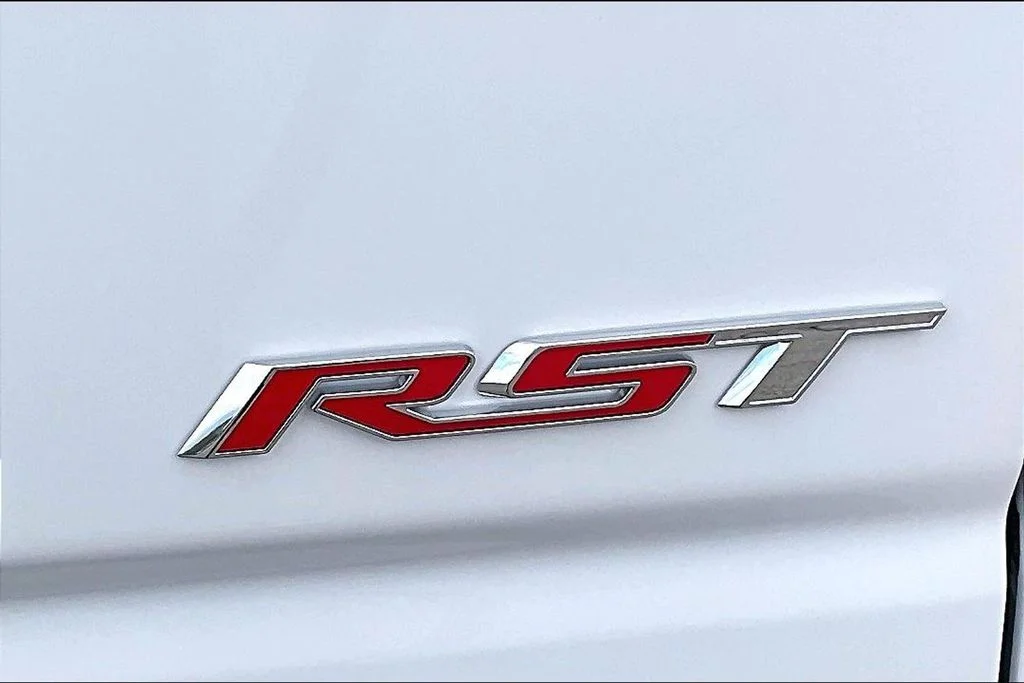 New 2026 White Chevrolet RST image 11