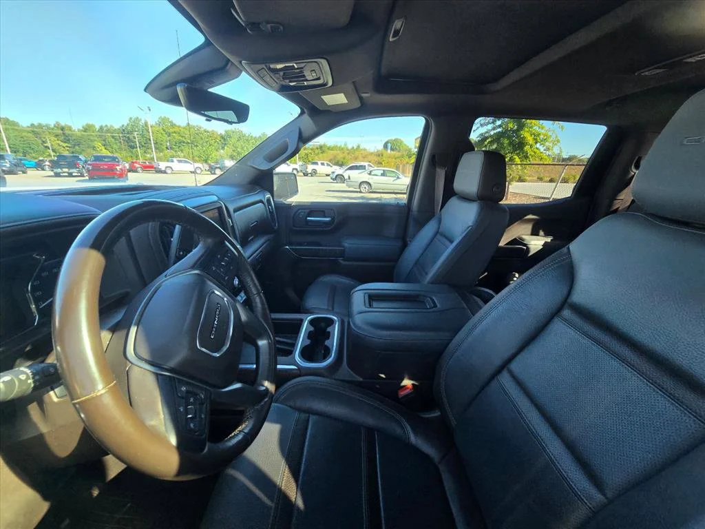 Used 2021 WHITE FROST TRICOAT GMC Denali image 9