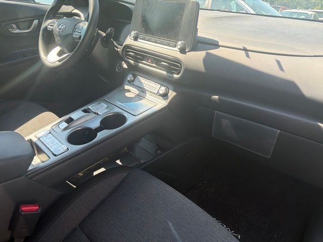 Used 2023 Ultra Black Hyundai SE image 8