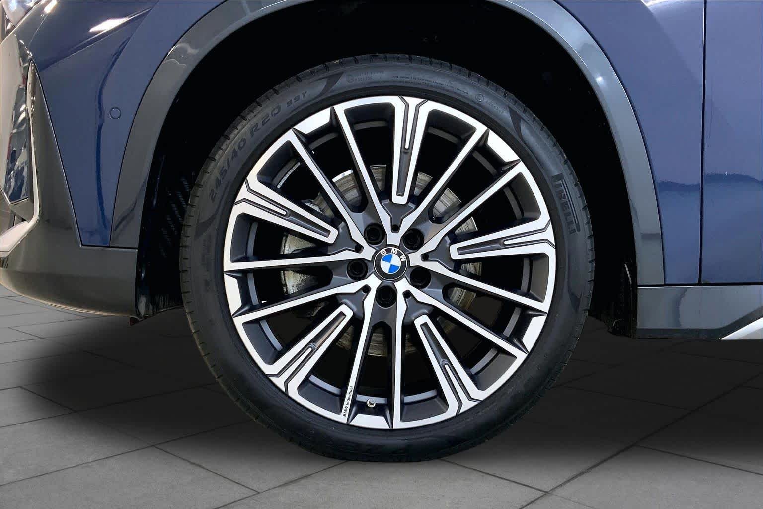 Certified Used 2026 Night Dusk Blue Metallic BMW xDrive28i image 10