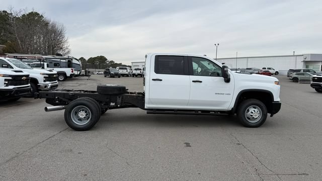 New 2026 Summit White Chevrolet Work Truck image 7
