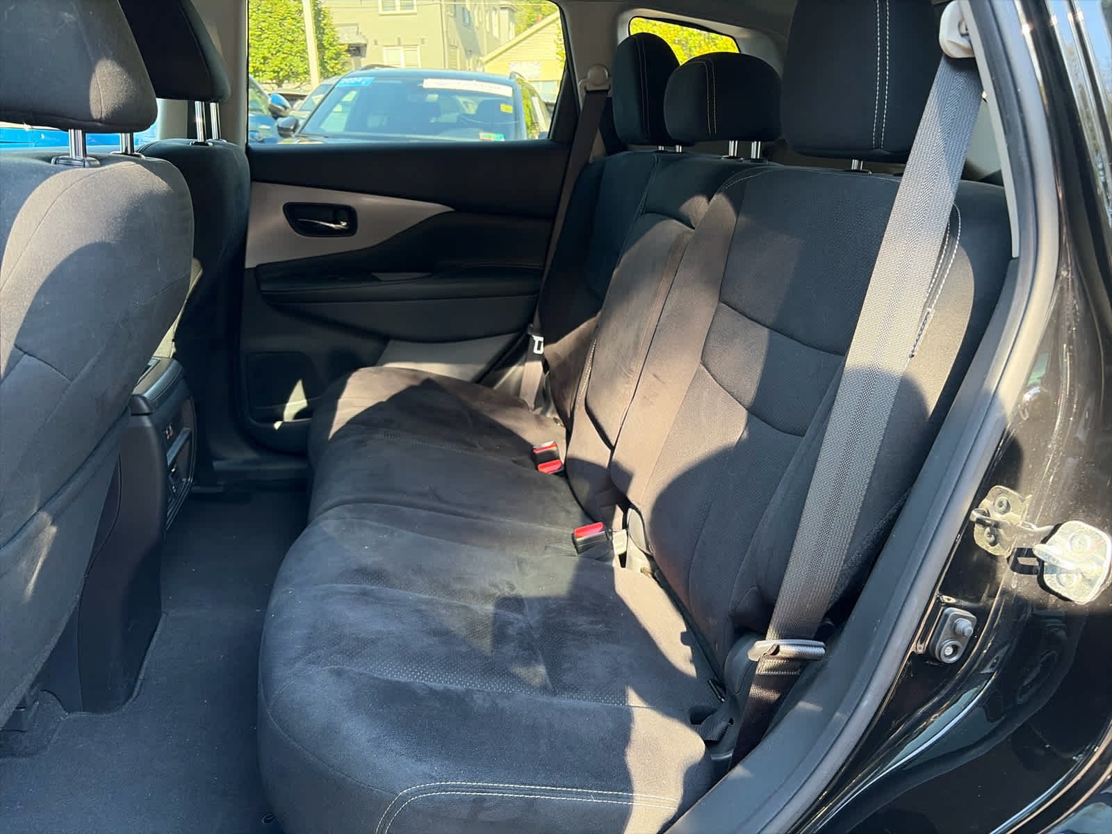 Used 2020 SUPER BLACK Nissan S image 15