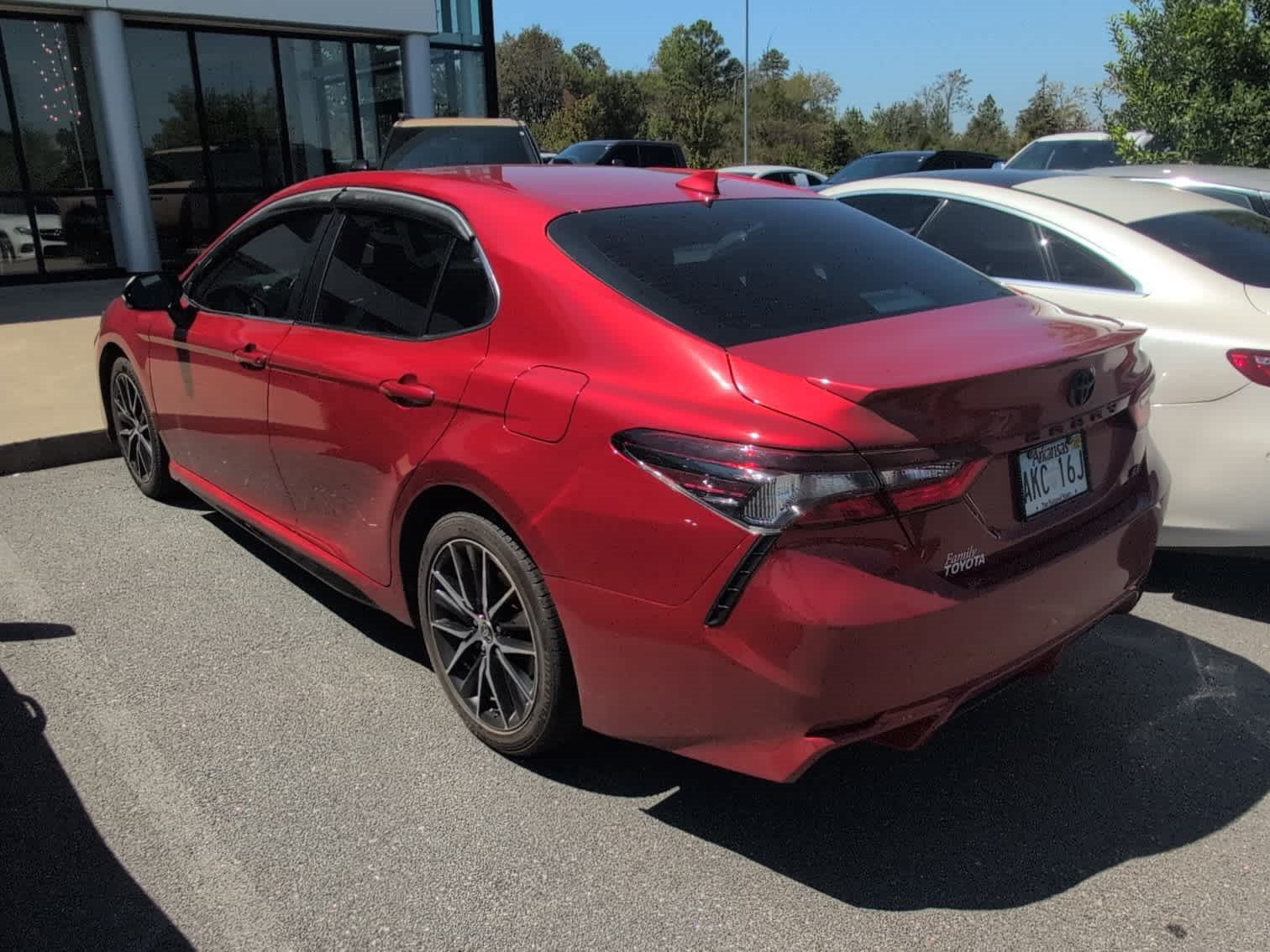 Used 2022 SUPERSONIC RED Toyota SE image 6