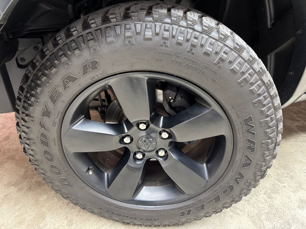 Used 2020 Gray Ram Warlock image 31
