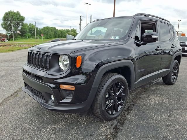 Used 2023 Black Jeep Altitude image 5