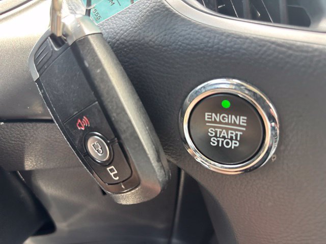 Used 2024 Silver Ford SEL image 21