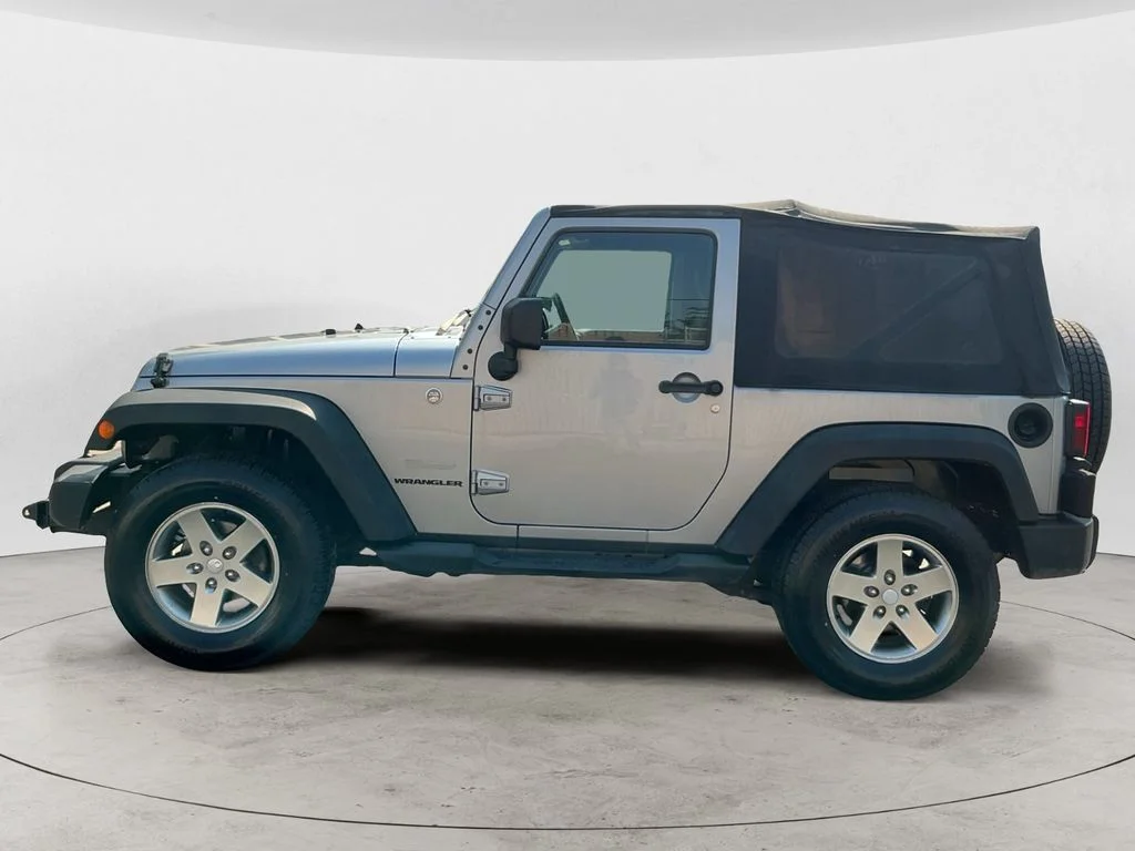 Used 2014 Gray Jeep Sport image 8