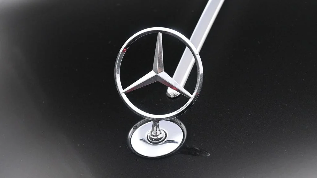 Used 2026 Red Mercedes-Benz Maybach SL 680 image 19