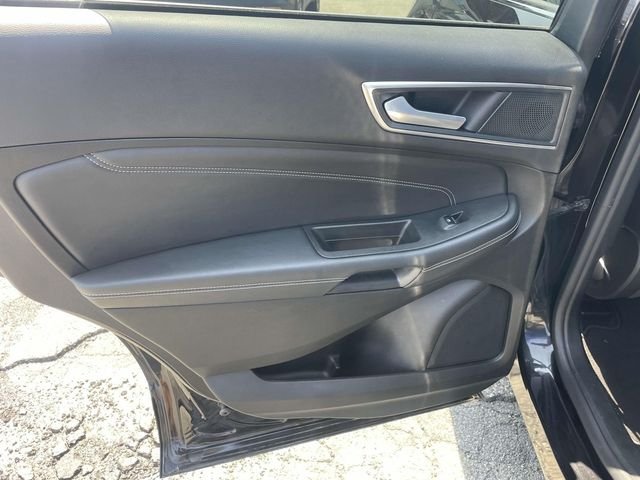2024 Ford Edge Titanium - Photo 17