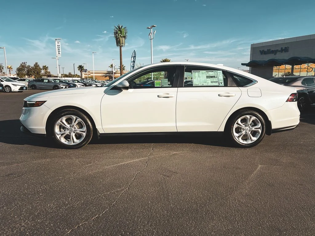 New 2026 Platinum White Pearl Honda LX image 6