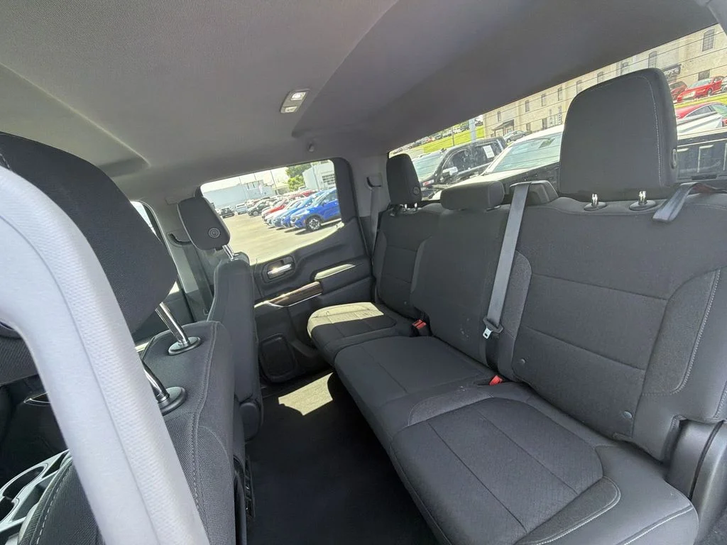 Used 2021 Black GMC SLE image 26