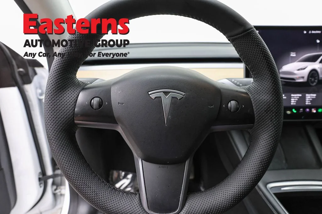 Used 2022 White Tesla Long Range image 10