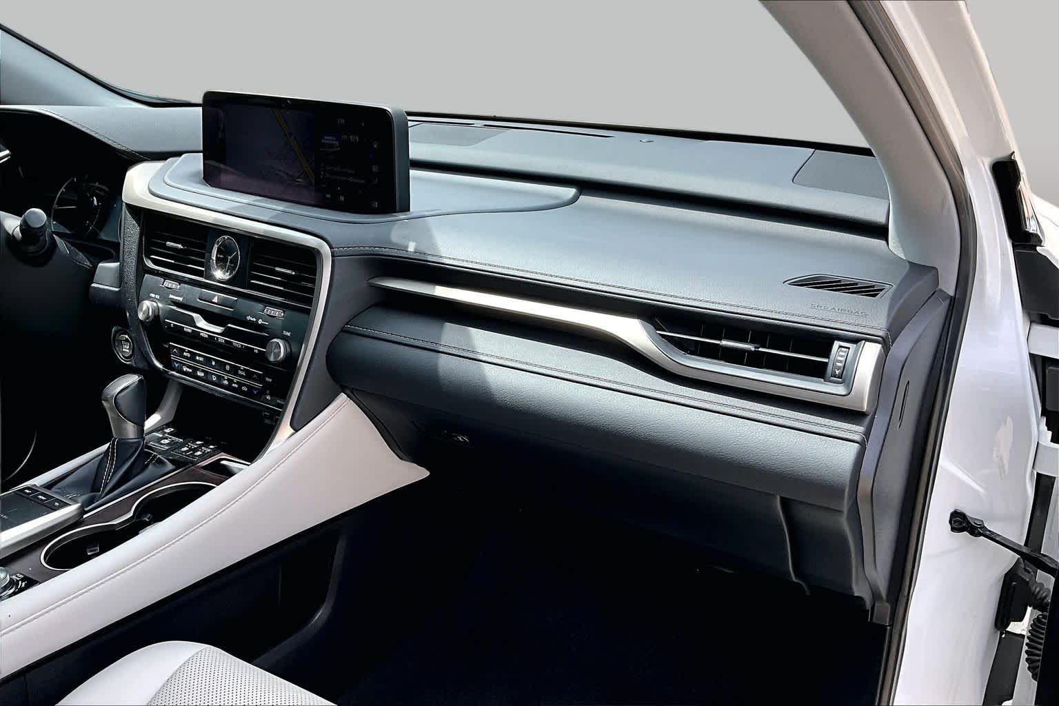 Used 2020 Eminent White Pearl Lexus  image 19