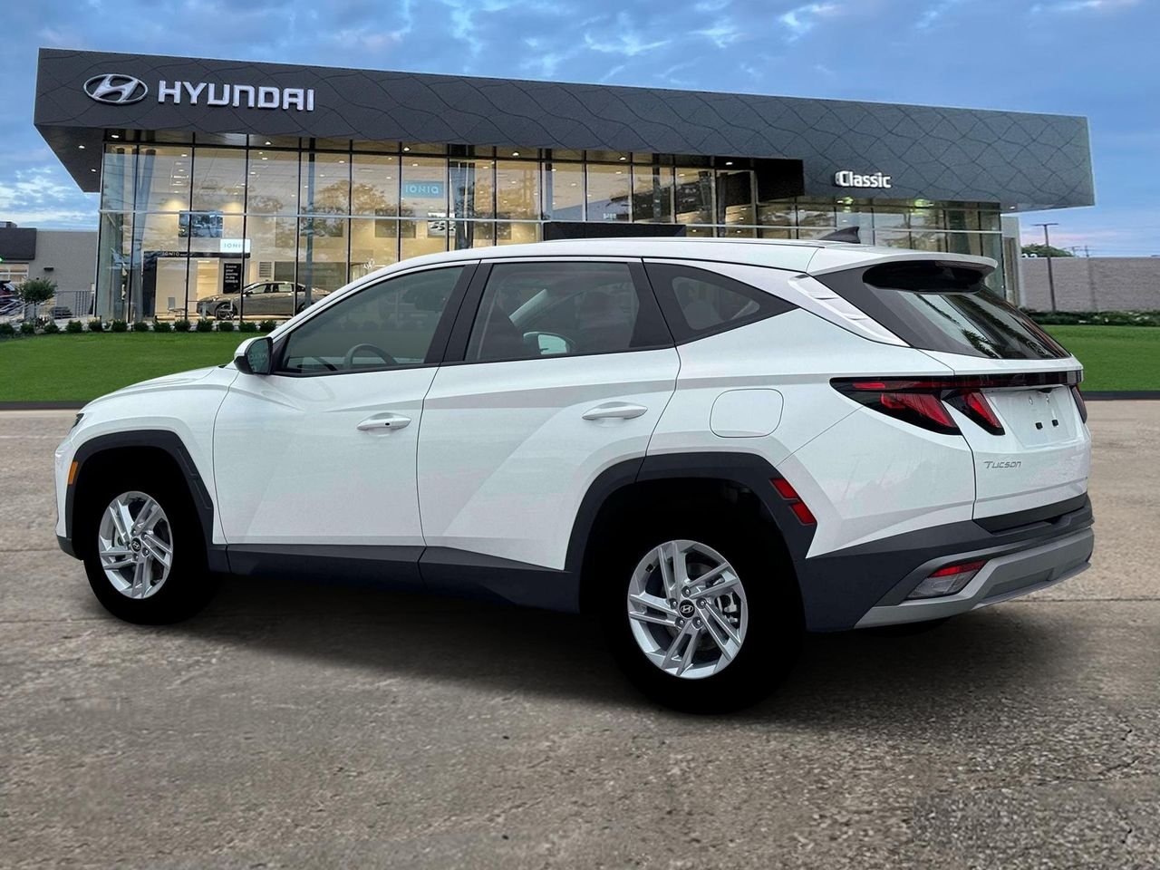 New 2026 Serenity White Pearl Hyundai SE image 4