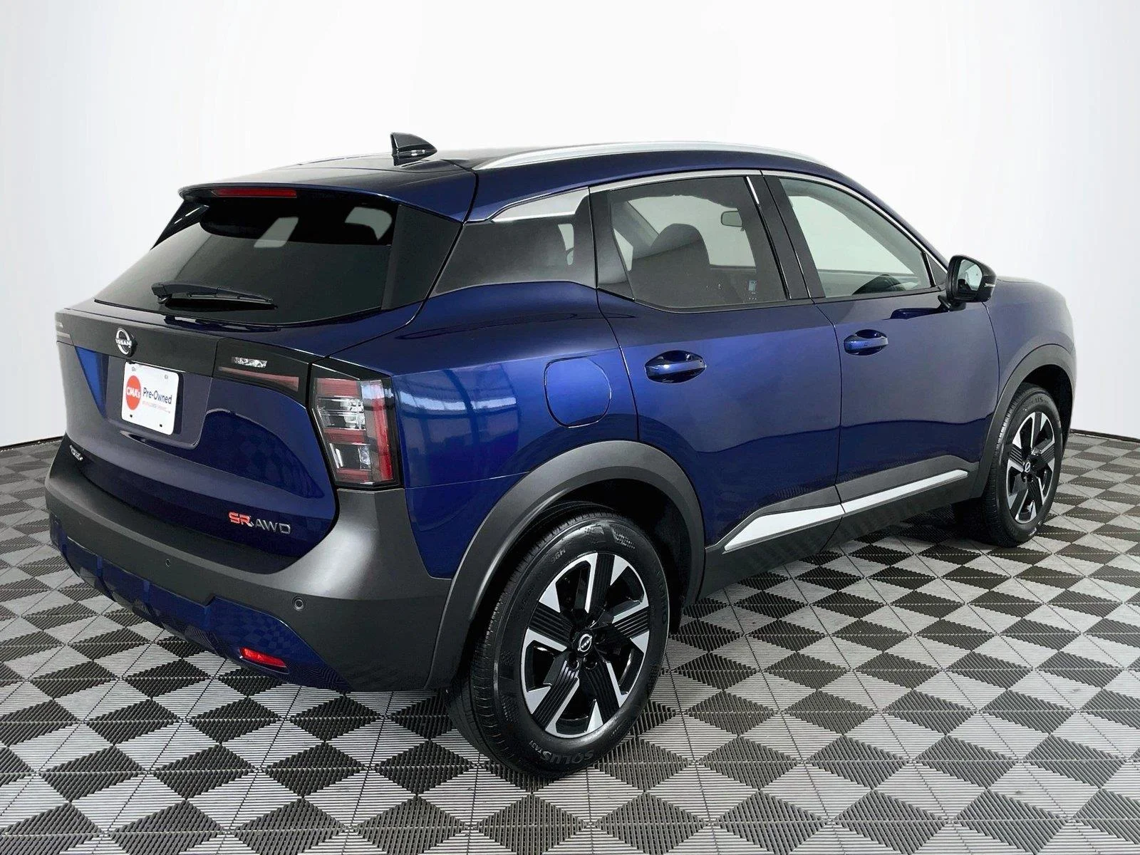 Used 2026 Deep Blue Pearl Nissan SR image 9