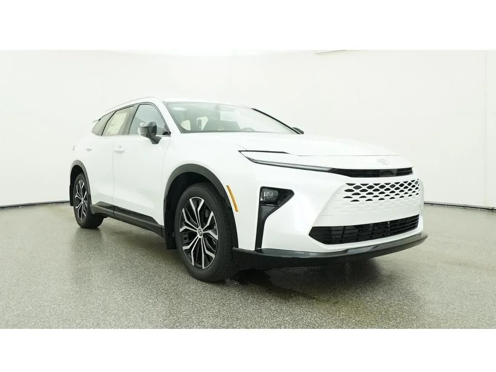 New 2026 Oxygen White Toyota XLE image 29