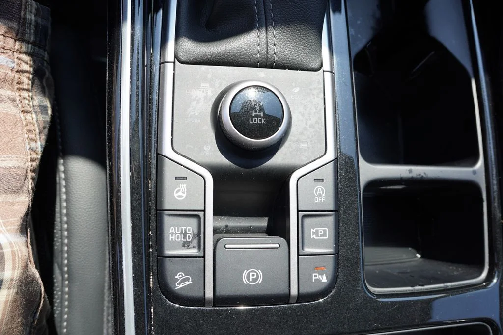 Used 2023 Glacial White Pearl Kia X-Line SX Prestige image 34