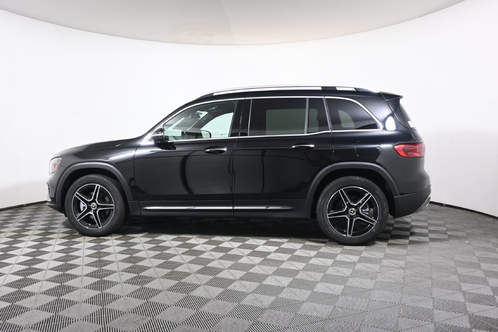 New 2026 Cosmos Black Metallic Mercedes-Benz GLB 250 image 40