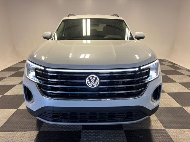 New 2026 White Volkswagen 2.0T SE w/Technology image 2