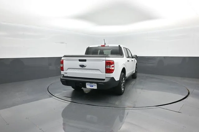 Certified Used 2024 Oxford White Ford XLT image 7