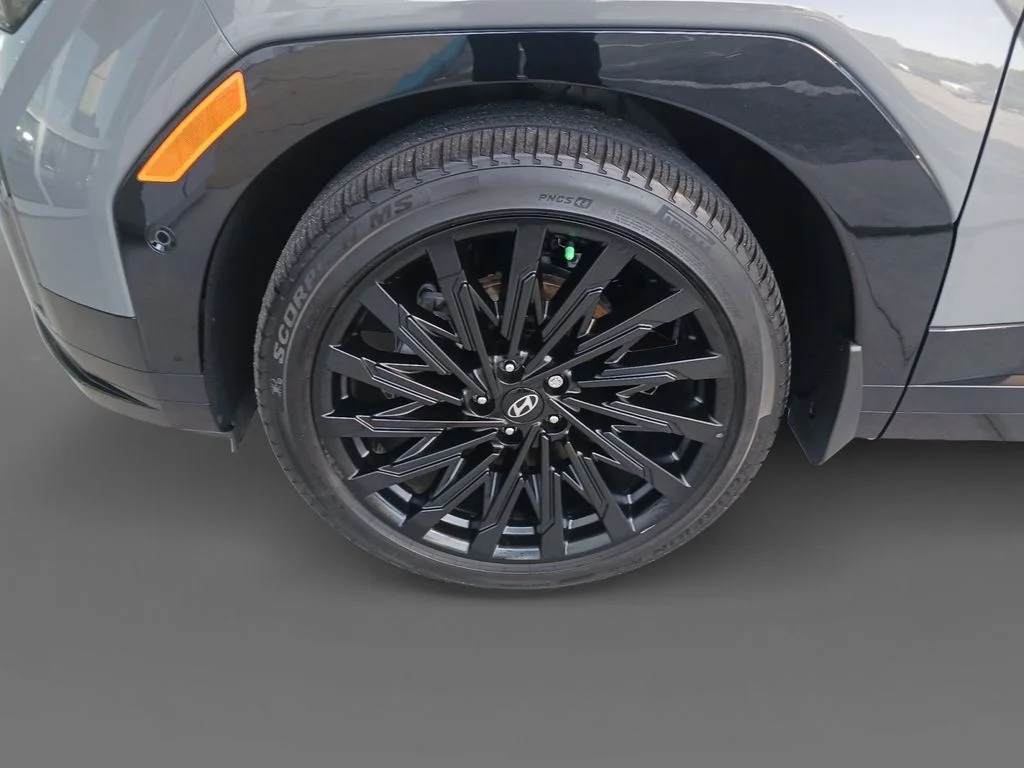 Used 2024 Gray Hyundai Calligraphy image 15