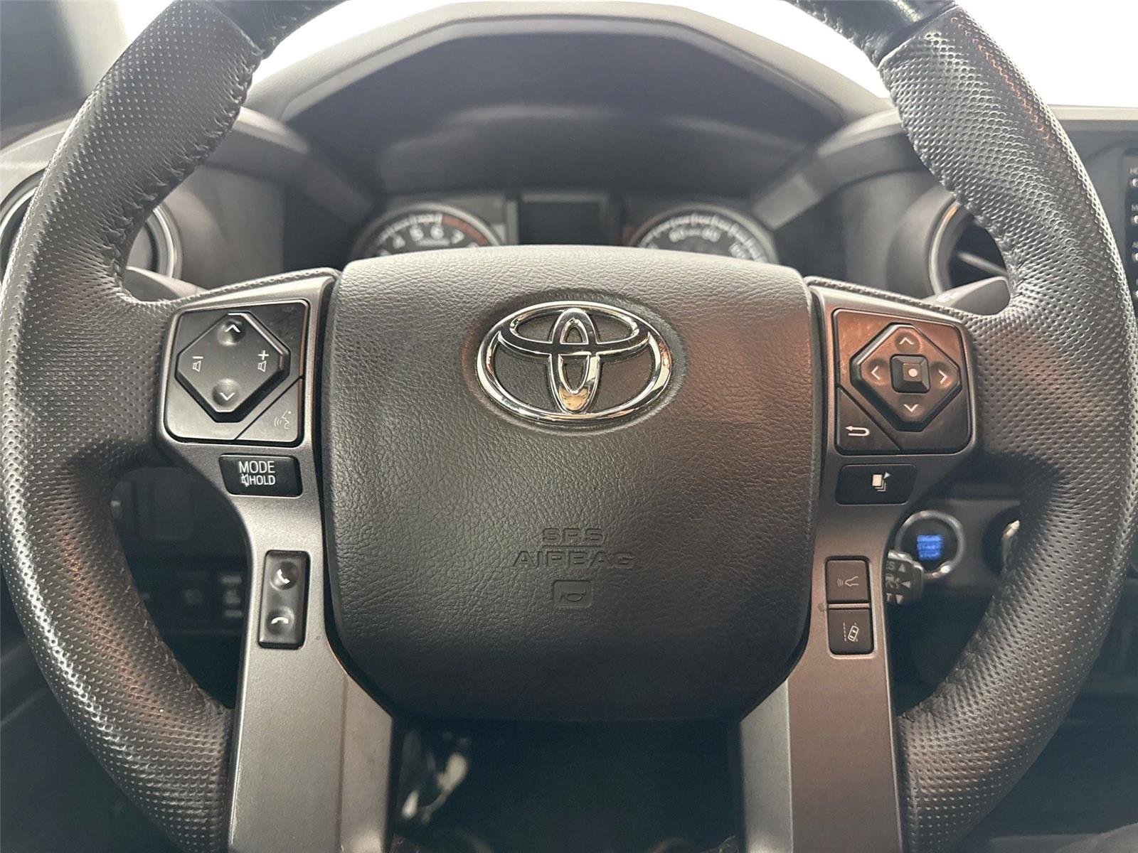 Used 2022 White Toyota TRD Off-Road image 17