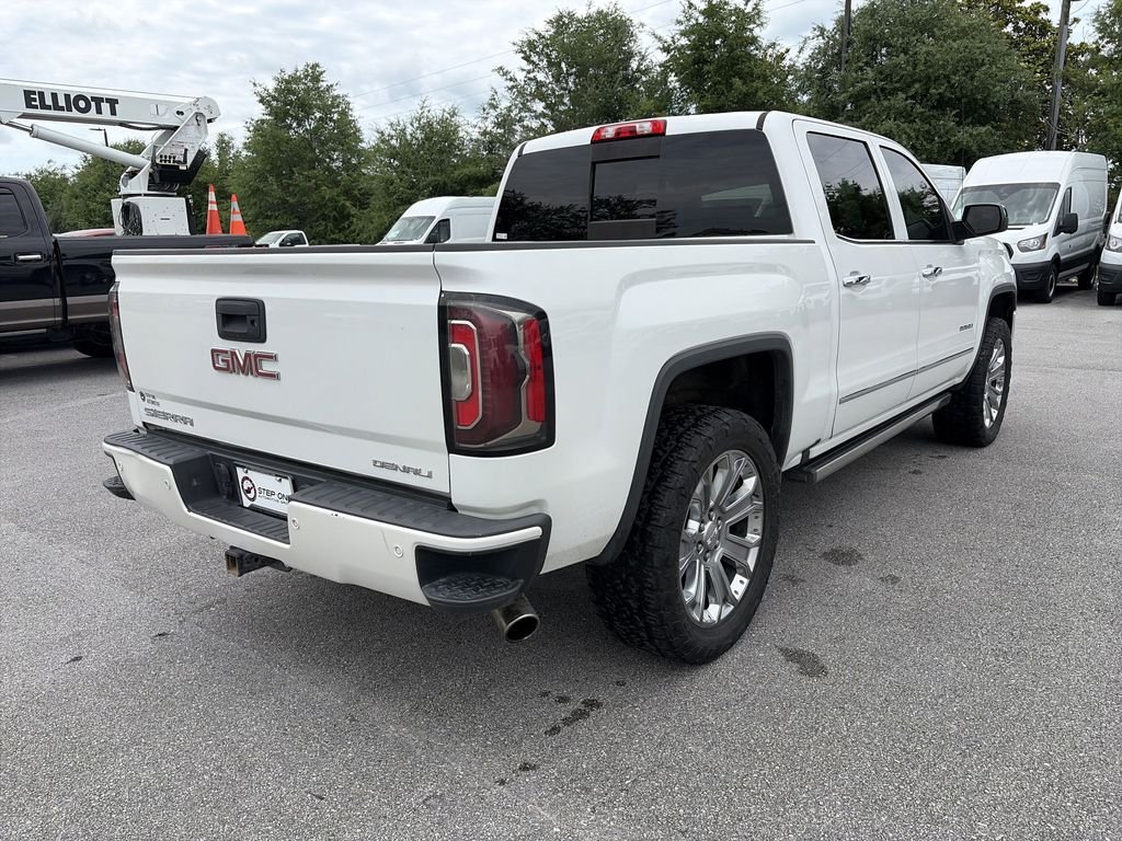 Used 2017 White GMC Denali image 7