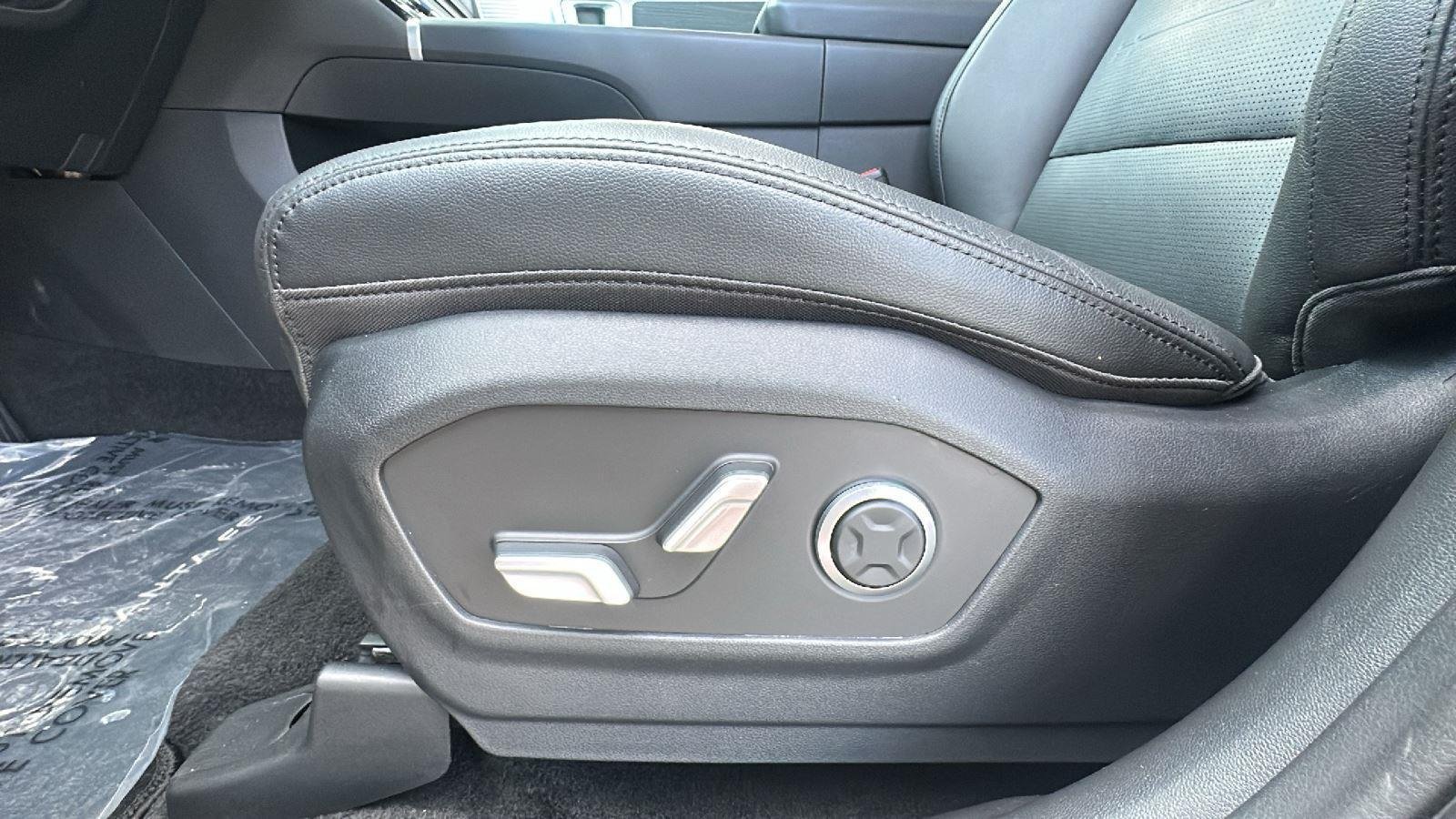 New 2025 Shimmering Silver Hyundai Limited image 12