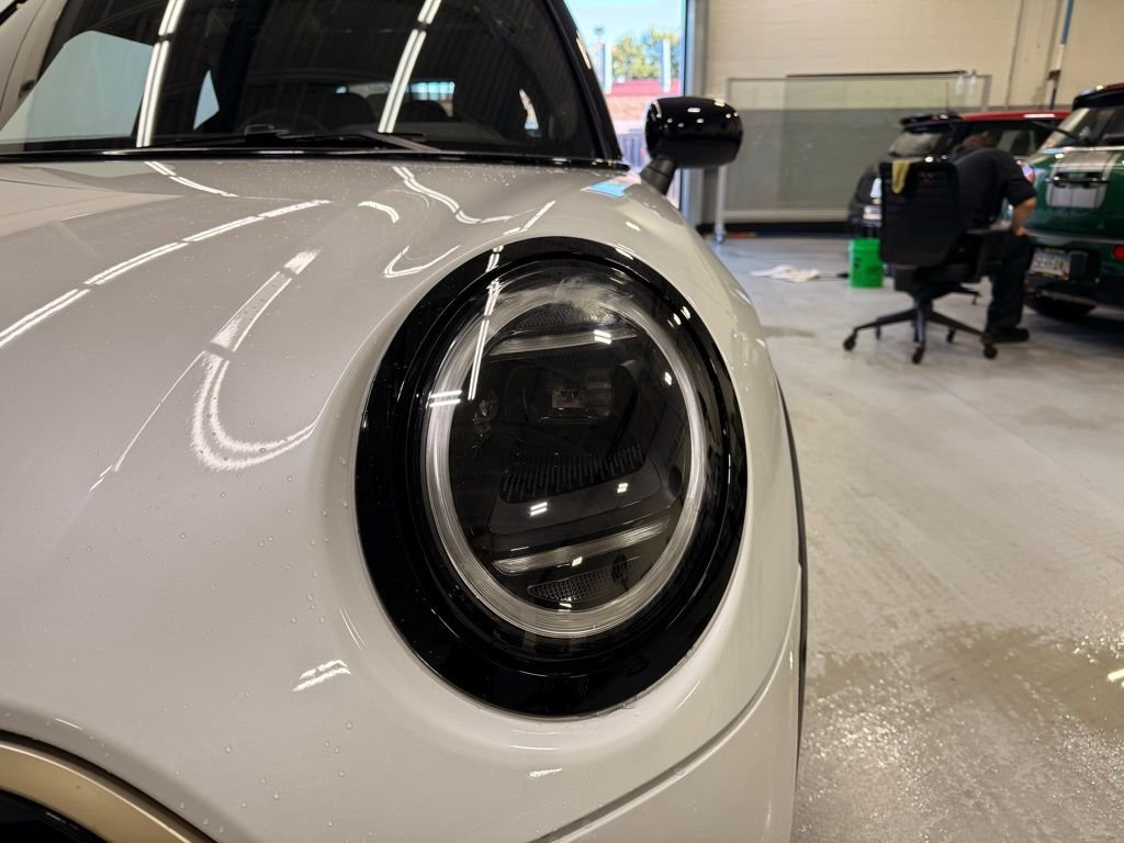 Used 2026 Nanuq White Metallic MINI  image 9