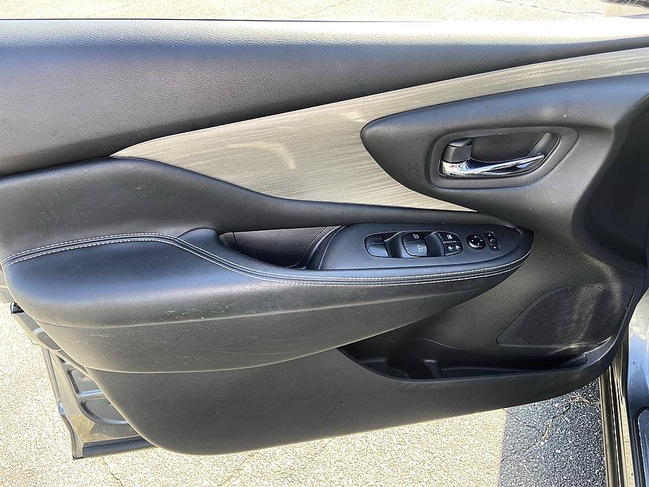 Used 2016 Gun Metallic Nissan S image 13