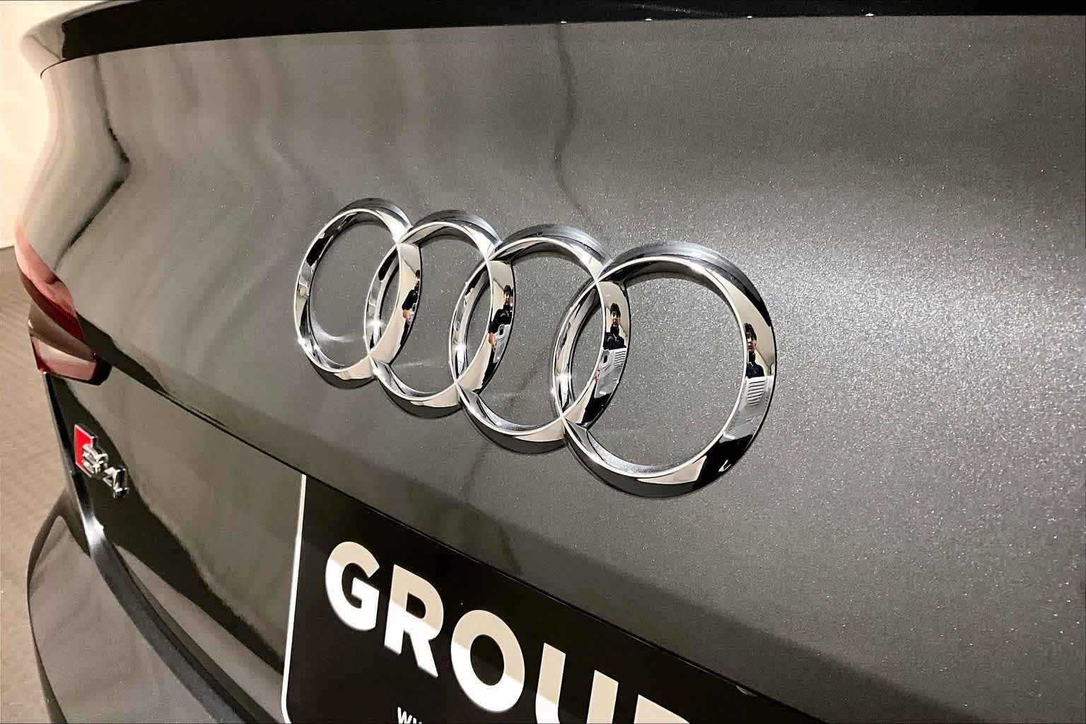 Used 2018 GRAY Audi Premium Plus image 32