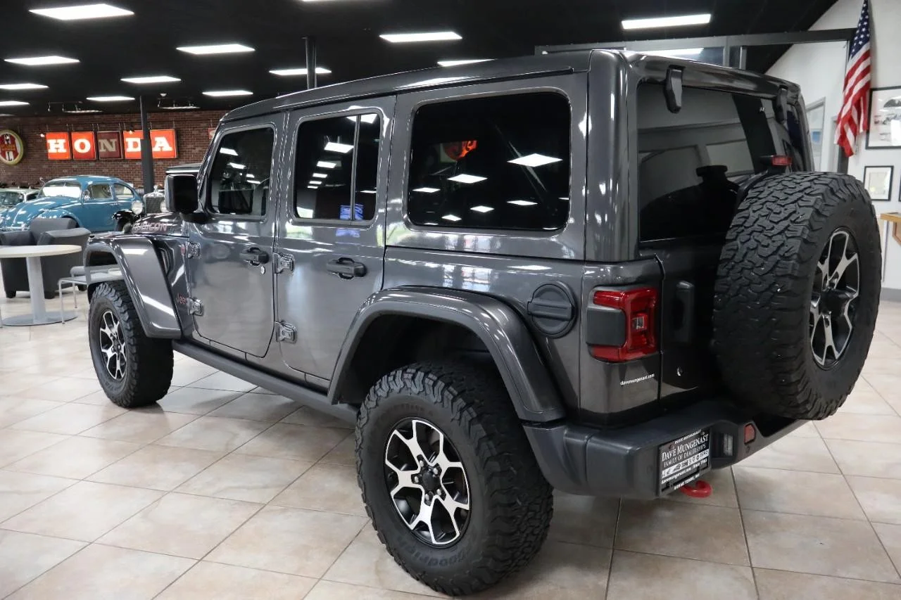 Used 2020 Granite Crystal Metallic Clear Coat Jeep Rubicon image 3