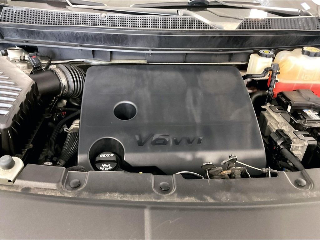 Used 2022 Silver Chevrolet LS image 35