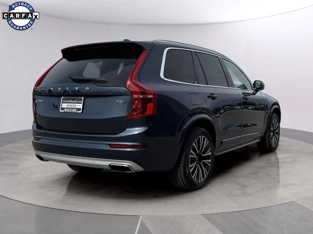 Used 2020 Denim Blue Metallic Volvo T5 Momentum image 3